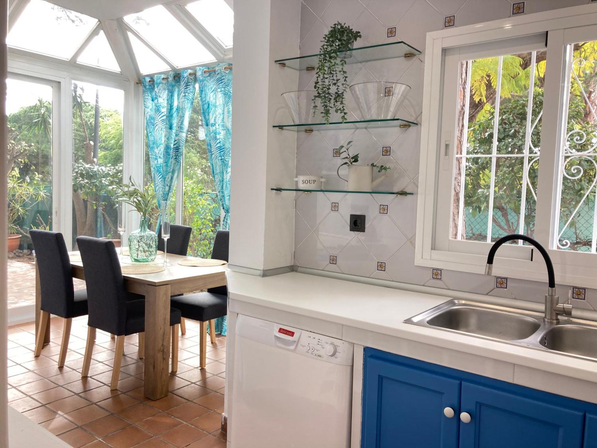 Marbella White Home, Calahonda, By Sol Maestranza Hébergement de vacances